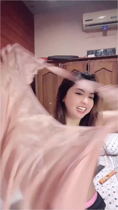 Goyang Bareng Kakak Cantik Penasaran Aksi Selanjutnya Hot51