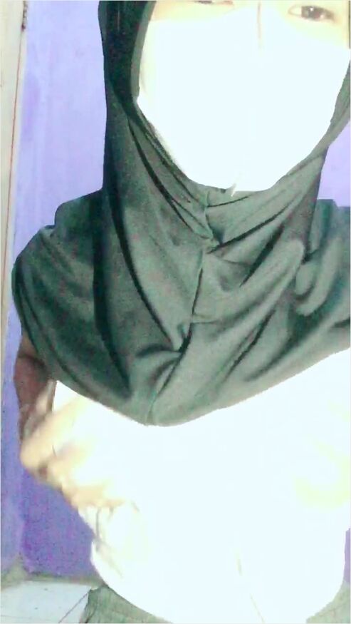 Bokep Jilbab - Sieneng Ica Ukhti Nakal