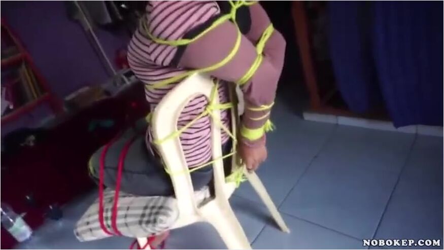 Bokep Indo Cewe Jilbab Bdsm Pasrah Mau Diapain
