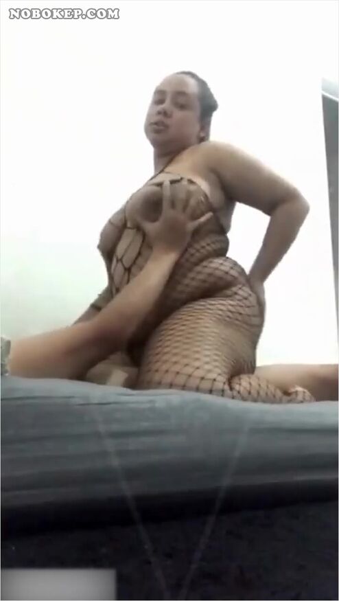 Bokep Indo Selebgram Baju Jaring2 Montok Ngentot