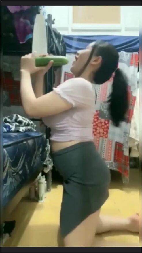 Berlian Ochi Zaman Bigo Uting Menonjol Nyepong Anu