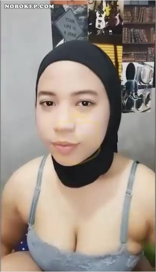 Bokep Indo Jilbab Yunita Ngangkang Colmek Manjah