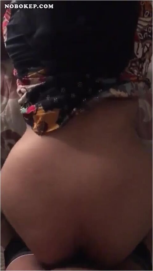 Bokep Indo Ngewe Janda Jilbab Hitam Penurut