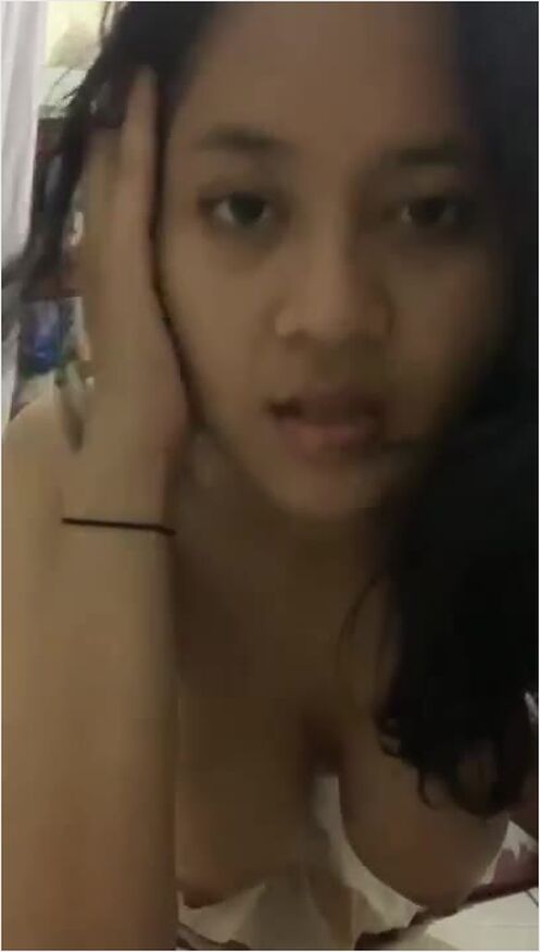 Kumpulan Pap Bugil Omek Dinda Ketika Masih Perawan