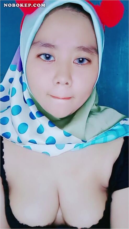Bokep Indo Rara Ukhti Jilbab Pamerin Belahahan Toket Mango - Colmeklink