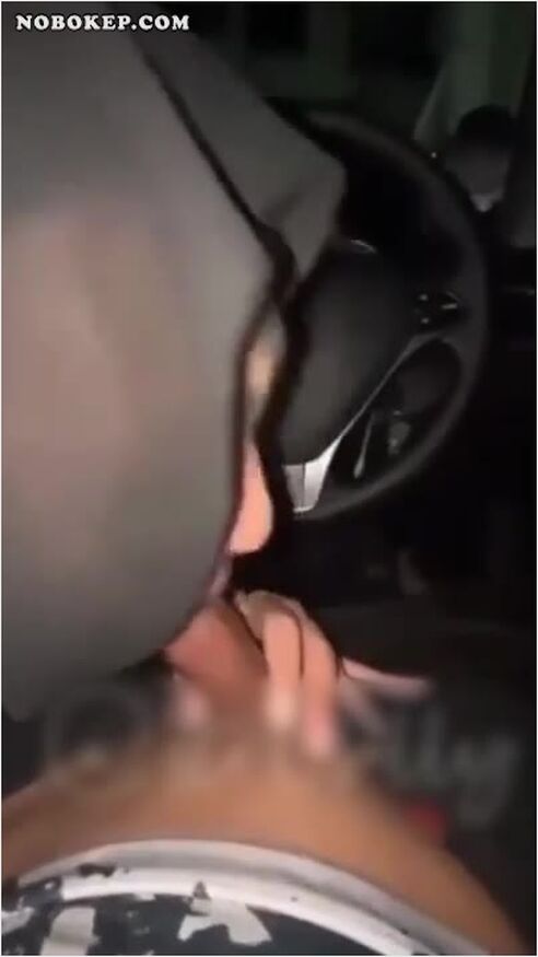 Bokep Indo Abg Jilbab Mesum Didalam Mobil Viral