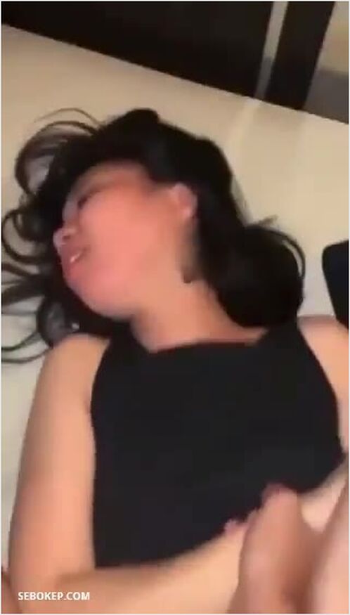 Bokep Indo Sentuh Hatinya Untuk Mendapatkan Jatah Ngewe Doi