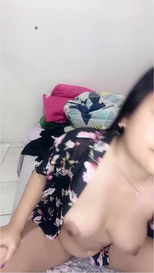 Temenin Host Kimcil Bugil Mainin Puting Yuk