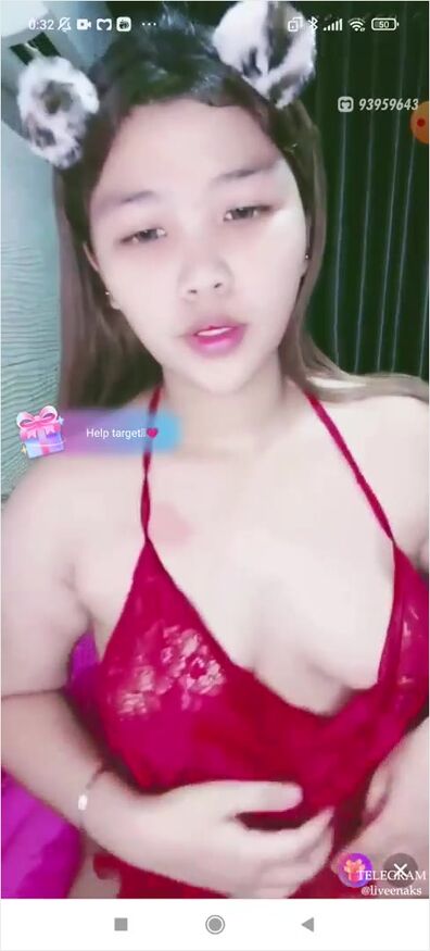 Feby Girl Show Barbar Uting Sambil Ebot Guling Id 93959643 Mango