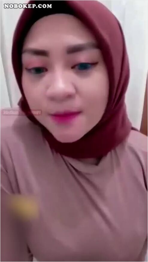 Bokep Indo Jilbab Cantik Nakal Pingin Nyepong