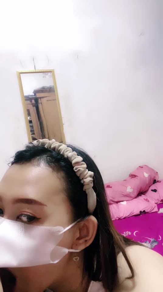 ʰᵈ REs ID: 2932540 Papaya Live telegram bot @DSrecordbot