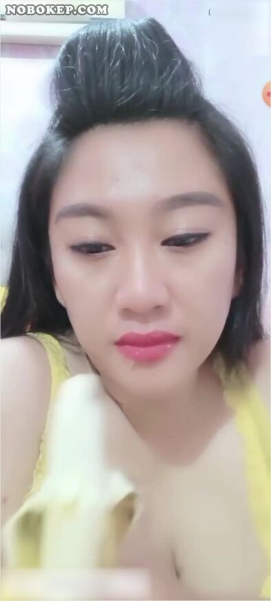 Bokep Indo Live Puspita Nyepong Pisang Godain Pascol