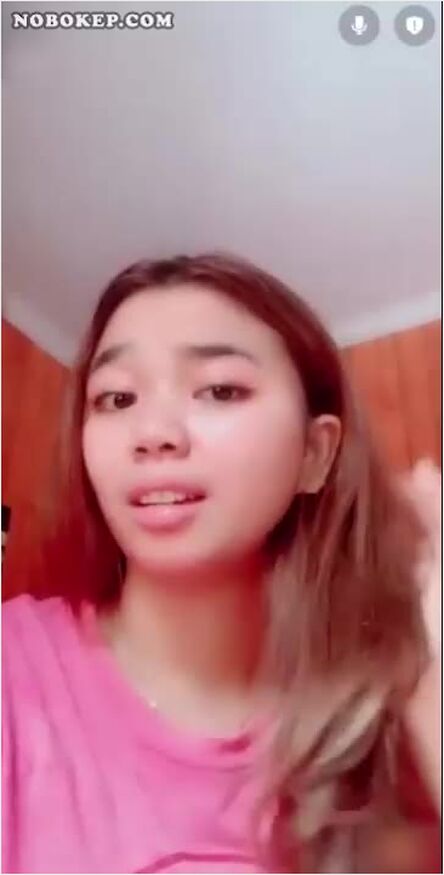 Bokep Indo Vcs Bareng Cewek Pirang Remas Nenennya