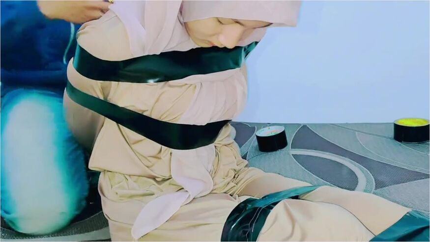 Bokep Jilbab - Lakban Ukhty Remaja Manis Fetish Bdsm Masuk!