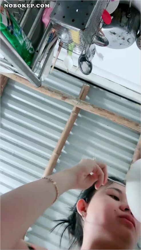 Bokep Indo Xyraa Mahmud Cantik Remas Susu Live