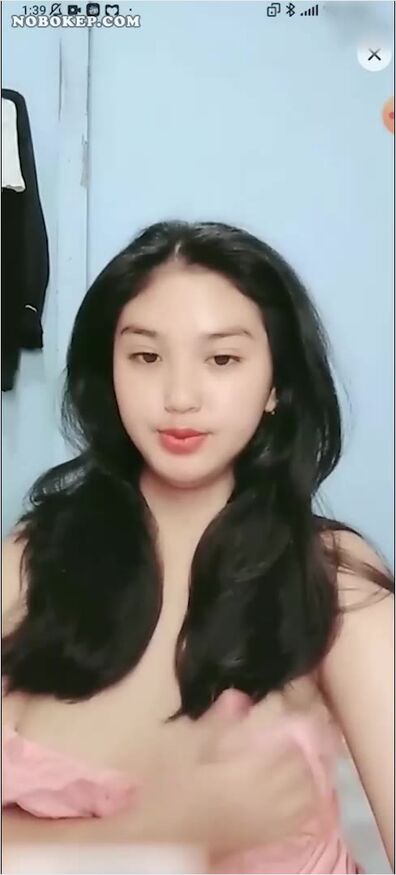 Bokep Indo Mika Host Cantik Binal Omek Dream