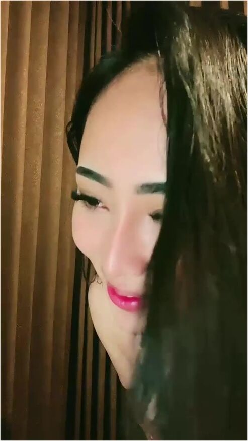 Toket Basah Miss Shaciko Yubi Sambil Mainin Uting
