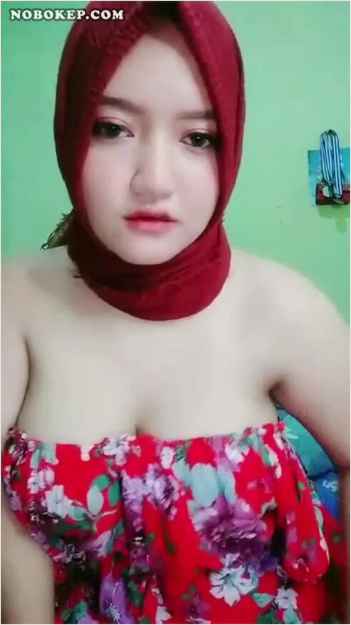 Bokep Indo Jilbabers Merah Spill Tetek Gedenya