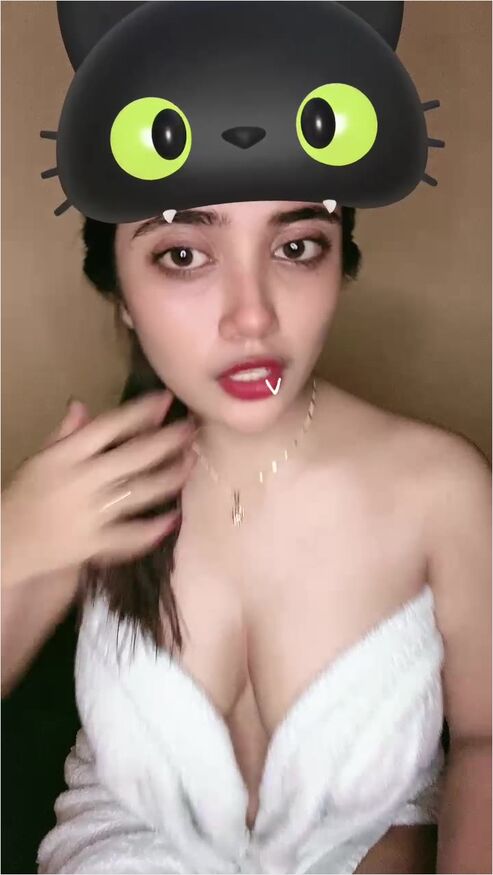 Susunya Gedenya Echaa Mainin Uting Dulu Id 37985003 Mango