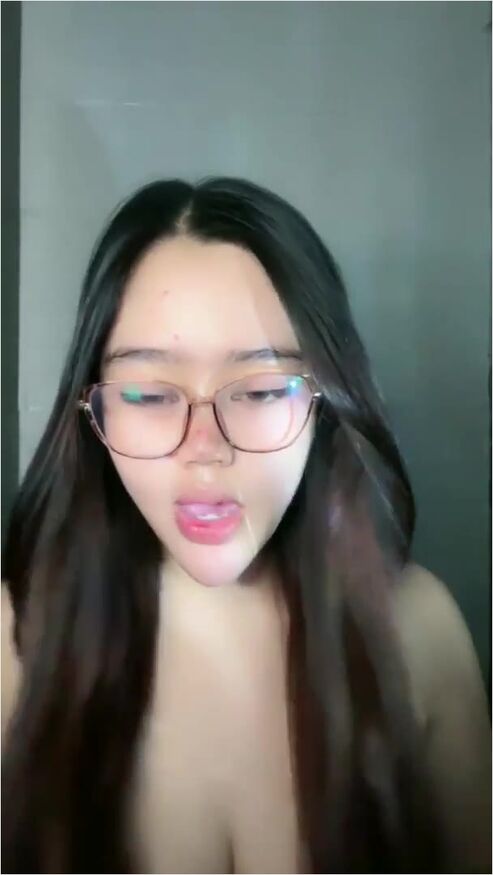 Pentil Bella Ngangkang Spill Memek Id 88986994 Mango