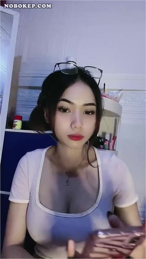 Bokep Indo Amelia Gadis 19Yo Bikin Penasaran Pascol