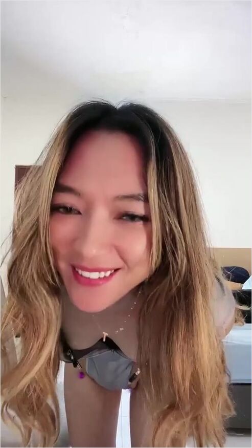 Pesona Uting Jessy Pirang Semakin Barbar Gini Id 35332468 Mango