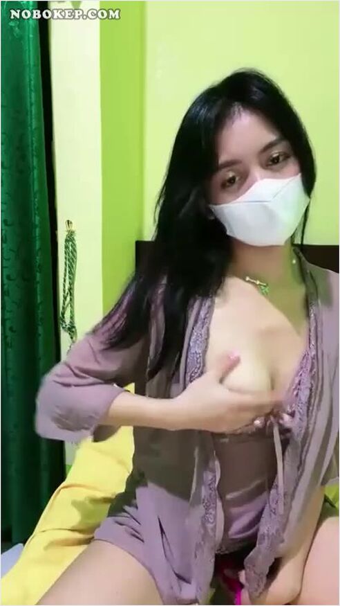 Bokep Indo Kakak Ralline Remas Tetek Live