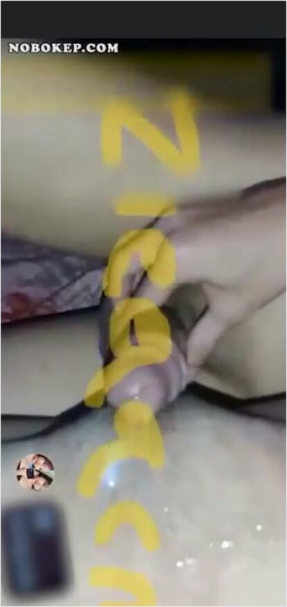 Bokep Indo Kompilasi Ziijus4U Cewek Jilbab Viral -  Indo Avtub
