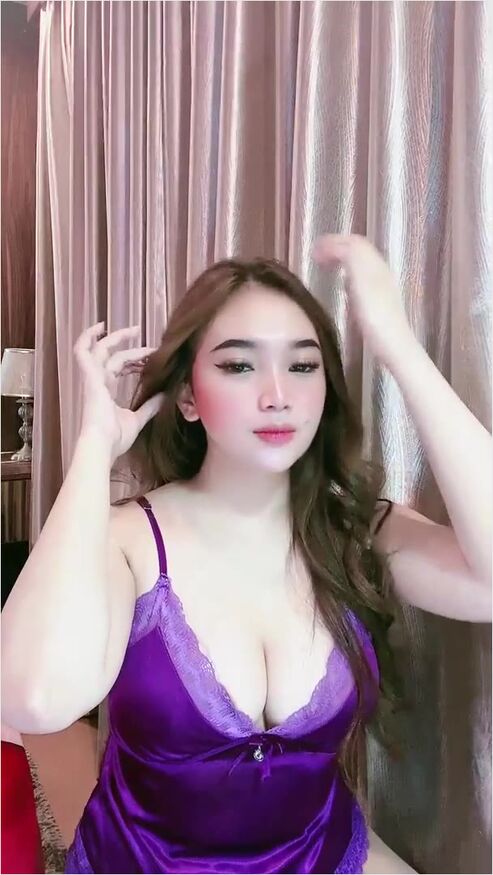 Tambah Montok Putri Nia Naya Daster Ungu Mango