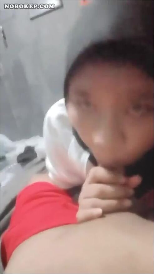 Bokep Indo Sepongan Enak Pacar Cantik Sampe Crot