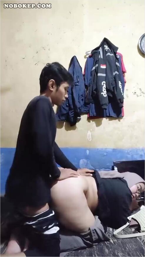 Bokep Indo Ajak Mesum Pacar Jilbab Montok Di Kostan