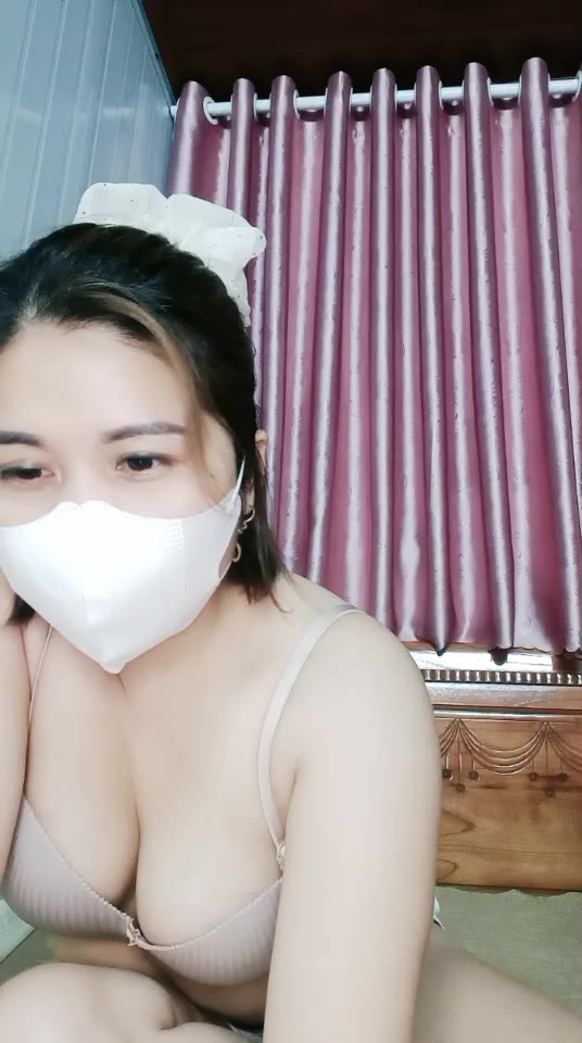 Linda ID: 4602635 Papaya Live telegram bot @DSrecordbot
