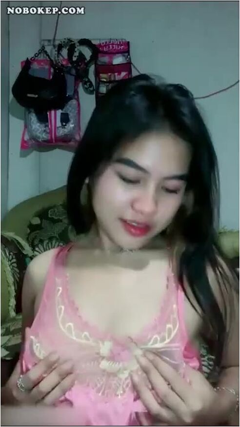 Bokep Indo Host Imut Abell Remas Toket Live