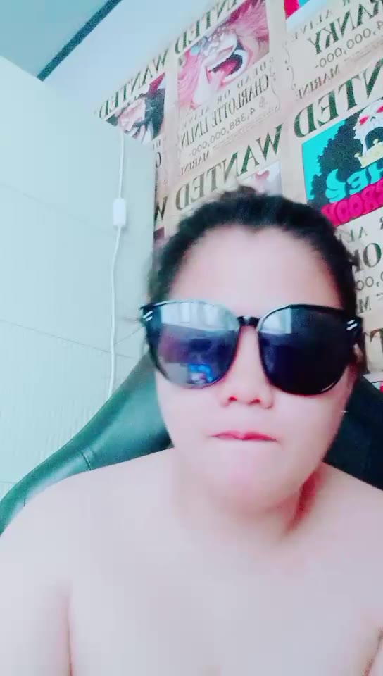 eli ID: 3703249 Papaya Live telegram bot @DSrecordbot