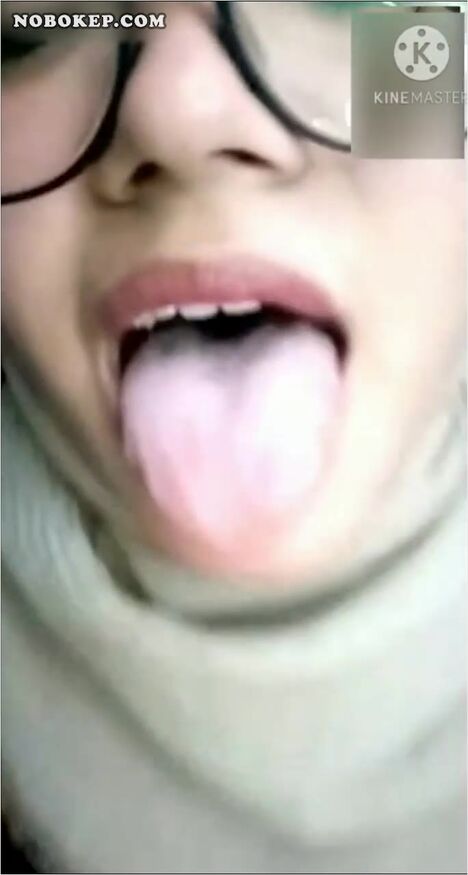 Bokep Indo Eliana Jilbab Omek Dildo Sambil Berdiri