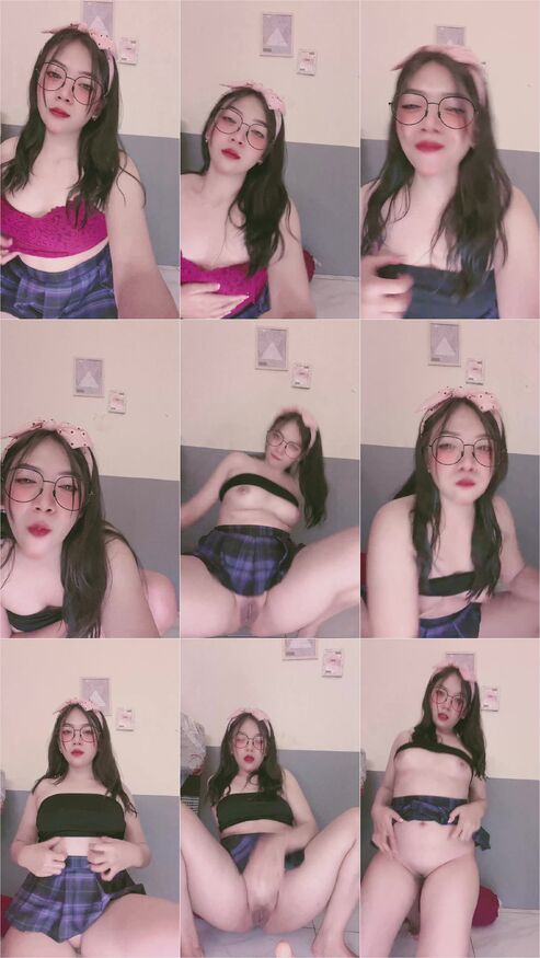 Sella Cute Udah Gak Tahan Ingin Colok Dildo Id 37149217 Mango 161971