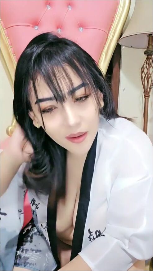 Kanjeng Mami Sarah Ingin Main Bareng Nganu Hot51