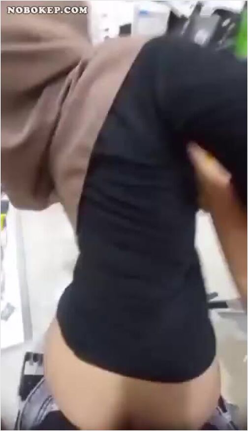 Bokep Indo Skandal Jilbab Pegawai Counter Ngentot