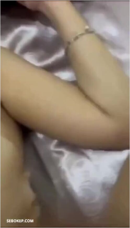 Bokep Indo Pulang Dugem Langsung Ngewe Sampe Hilang Kesadaran Gini