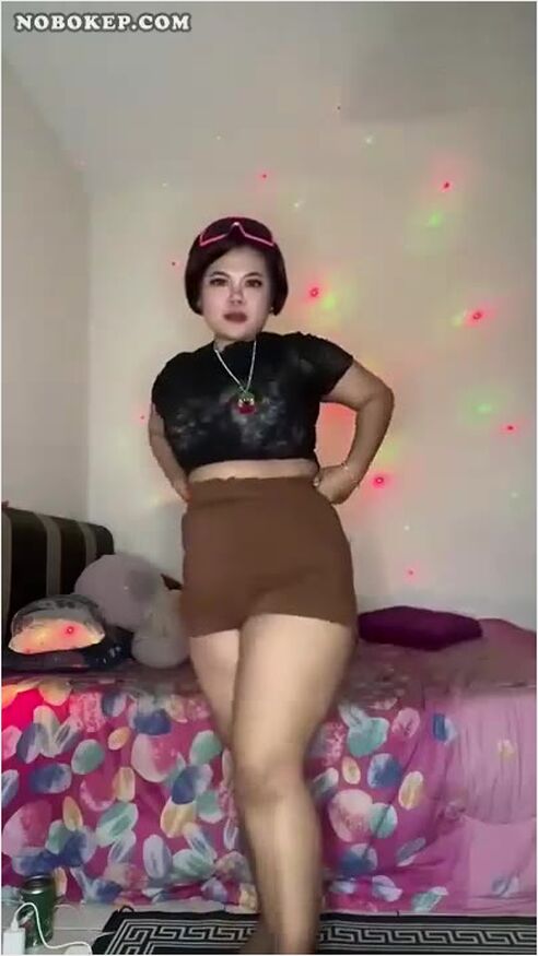 Bokep Indo Cewe Susu Tobrut Bergetar Goyang Hot