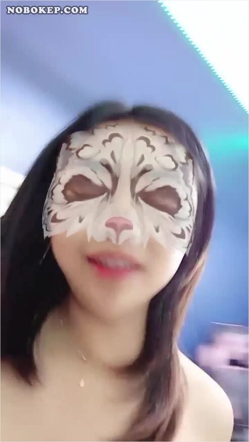 Bokep Indo Mahmud Cantik Bahenol Kenyot Susu Colmek