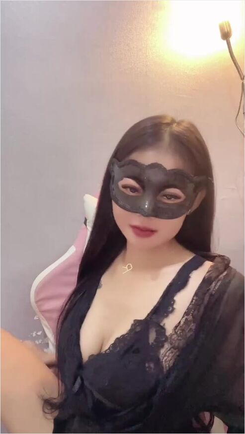 Gokil Desahan Riskaa Selebgram Telanjang Dada Hot51