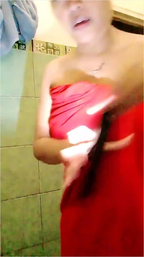 Habis Mandi Enaknya Main Sama Tante Maesaroh Hot51