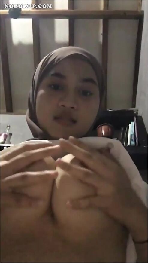 Bokep Indo Jilbab Toge Pap Toket Buat Doi