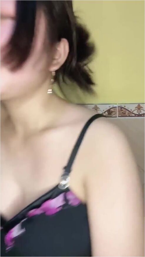 Toket Mungil Tapi Kencang Punya Kak Cantik Ziezie Hot51