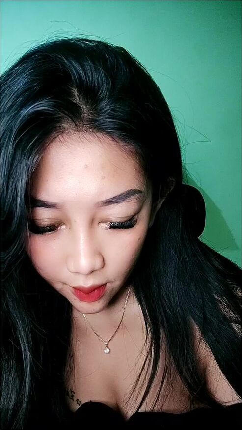 Host Baru Cakep Renita Live Show Manja Sama Suaminya Hot51