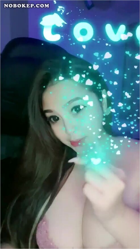 Bokep Indo Mangolive Babyariel Busana Pink Sexy