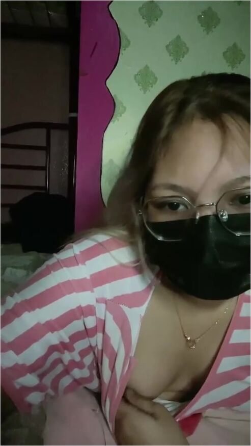 Shay Gemoy Pamerin Nenen Mainin Uting Tipis2
