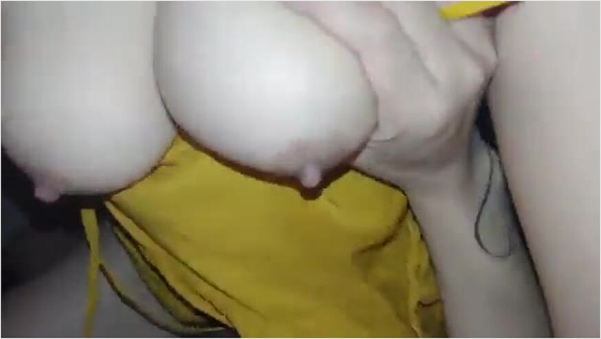 Bokep Genjot Mamah Muda Wot Susunya Lucu Deh