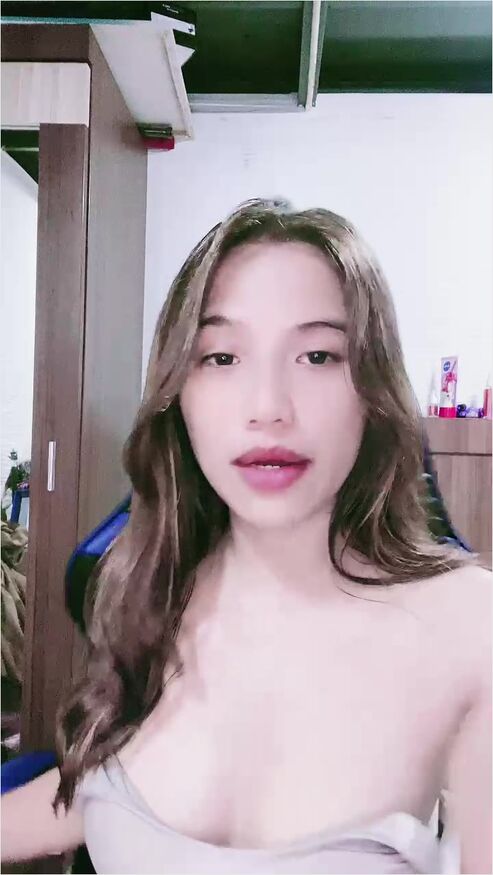 Susu Basah Echa Sungguh Menggoda Telanjang Dada Mango